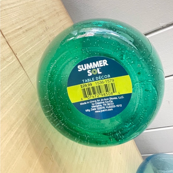 $15 SALE Fun Green Glass Vase Teardrop Modern Colorful Home Decor Accent - Picture 3 of 5